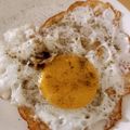Sumaiya Muddasir's cooksnap of when they made Half fry Egg With bread.