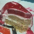 Cooksnap de Lyn Tc sur la recette Buche chocolat blanc - framboise - crémeux pistache