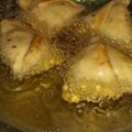 Ronit Tayal का कुकस्नैप जब उन्होंने समोसा (samosa recipe in hindi) बनाया था।