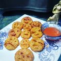Bimla mehta का कुकस्नैप जब उन्होंने आलू सूजी स्माइली (Aloo sooji smiley recipe in Hindi) बनाया था।