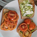 El cooksnap de Daniel Buso cuando hizo Tosta con aguacate tomate y queso de cabra.