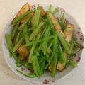 Shin-Ning Kuo 的 芹菜炒豆乾 cooksnap