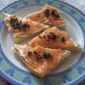 il In Cucina con Alessio quando ha preparato Bruschette con salmone affumicato ricotta e pesto alla menta