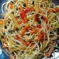 Subhasree Santra's cooksnap of when they made ভেজ নুডলস (veg noodles recipe in Bengali).