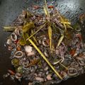 Cooksnap dari Ninditya Amanda Kusuma untuk resep Cumi bumbu hitam