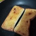 Cooksnap dari Santi Nandeeja Purwanto untuk resep Garlic Bread Roti Tawar Teflon