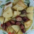 Cooksnap από lydiab στη συνταγή Πατάτες και λουκάνικα στο φούρνο