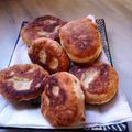 Cooksnap από Βασιλική Δημοκωστα στη συνταγή Τηγανόψωμα ή τηγανοκουλούρες 🥯