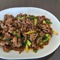 北美liuliu 的 ｜快速上桌｜x 蔥爆豬肉 cooksnap