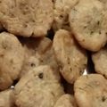 Pinki tyagi का कुकस्नैप जब उन्होंने सूजी की मठरी (sooji ki mathri recipe in Hindi) बनाया था।