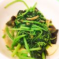 Econ Tofu 的 莧菜炒皮蛋（蔬食料理、蛋素） cooksnap