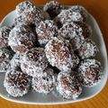 KatJul Cooksnap-ja, amikor elkészítette a(z) Kókuszgolyó a legegyszerűbben #mitfözzekmamagunknak receptet.