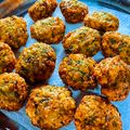Juhi Prakash Sewani 's cooksnap of when they made Instant methi na gota (methi pakoda).