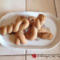 Cooksnap από dapeitou στη συνταγή Κουλουράκια με κόκκινο κρασί και σουσάμι νηστίσιμα