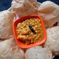 Anamika Chakraborty's cooksnap of when they made লুচি আর স্পেশাল মিষ্টির দোকানের আলুর তরকারি ( luchi r mishti dokaner aloor torkari recipe in Bengali.