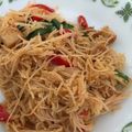 Cooksnap liyana syazwan zakarial ansar semasa beliau membuat Bihun Goreng Tomyam.