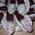 صورة من Oume Al Banate، شاركها بعد تجربة وصفة حلوى صبيعات لعروسة 🥥