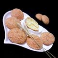 کوک اسنپ Mozhgan Azhir بعد از امتحان کردن کلوچه کنجدی.