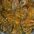 Devdiya PArul's cooksnap of when they made અળવી ના પાત્રા (Arvi Patra Recipe In Gujarati).