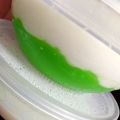 Cooksnap NZ RECIPES semasa beliau membuat Kuih Tepung Pelita 5 bahan!.