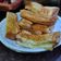 Cooksnap Karl semasa beliau membuat Sandwic Sausage & Cheese.