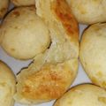 Cooksnap de Cecilia L. quando cozinhou Pão de queijo.