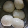 Shreya Sharma का कुकस्नैप जब उन्होंने सफेद रसगुल्ला (safed rasgulla recipe in Hindi) बनाया था।