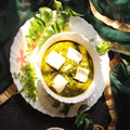 anjli Vahitra का कुकस्नैप जब उन्होंने पालक पनीर(Palak Paneer recipe in Hindi) बनाया था।