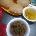 Anjana Sahil Manchanda का कुकस्नैप जब उन्होंने भोग प्रसाद काले चने, हलवा पूरी (bhog prasad recipe in hindi) बनाया था।