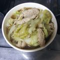 รูป Cooksnap ของ 🐱 KAT เมื่อเขาทำ ผักกาดแก้วกับหมูผัดซอสหอยนางรม レタスと豚肉のオイスター炒め