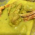 Cooksnap Aze semasa beliau membuat Ketam Masak Lemak Cili Padi.