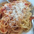 El cooksnap de Vir cuando hizo Spagheti con salsa criolla y jamón.