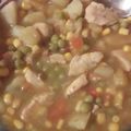 El cooksnap de Araceli Alvarez cuando hizo Pollo con papines, choclo y arvejas. Todo en la misma sartén o wok! Facilísimo!!!Delicioso 😋.