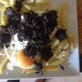 El cooksnap de villarejodemiguel cuando hizo Huevos rotos estrellados con morcilla.