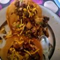 Dimple Khodani का कुकस्नैप जब उन्होंने तिरंगा शाही राज कचौड़ी (tiranga shahi raj kachori recipe in Hindi) बनाया था।