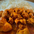 El cooksnap de CocinarParaCuatro cuando hizo Pollo a la mantequilla Indio (butter chicken) con arroz basmati.