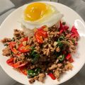 ChatchanokM's cooksnap of when they made หมูสับผัดกะเพราพริกแห้ง.