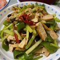 Andrea Yang 的 青椒炒豆干 cooksnap