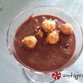 Cooksnap από tzoulitsa στη συνταγή Μους σοκολάτα-πραλίνα