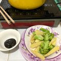Cooksnap của Nguyễn Hoàng Yến khi họ làm theo món Bông cải xanh hấp chấm sốt cay