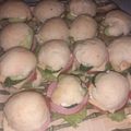 Сooksnap від Lenok_Agonek (Еленка Салюк) , який(а) приготував(ла) Бургеры с колбасой 🍔.