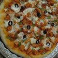 Nosheen Nadeem's cooksnap of when they made Homemade cheesy Pizza.