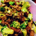hrodriguezjames's cooksnap of when they made Vickys Vegan Basic Homemade Seitan.