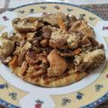 Cleopatra's cooksnap of when they made Φιλετάκια με κάρυ και μανιτάρια.