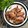 Cooksnap MinSha semasa beliau membuat Ayam Goreng Rangup.