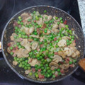 El cooksnap de David Del Barrio Arribas cuando hizo Champiñones con guisantes y jamón.