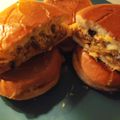 Anoli Vinchhi's cooksnap of when they made Kachhi Dabeli.
