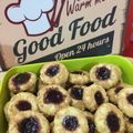Cooksnap dari Cicik Sukma Setya Wahyu untuk resep Crunchy strawberry thumbprint cheese cookies