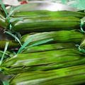 Cooksnap Danny Peron semasa beliau membuat Lemang Kukus Pocong.