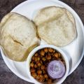 Amisha's cooksnap of when they made ছোলে ভাটুরে(Chole bhature recipe in Bengali).